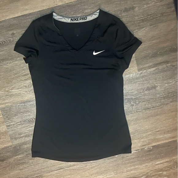 Nike pro dri fit black t-shirt - Picture 1 of 2